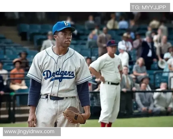 黑豹足球明星引领全球赛场风潮挑战极限成就传奇人生 黑豹足球明星引领全球赛场风潮挑战极限成就传奇人生